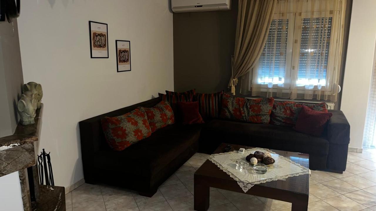 The Side Of Meteora Majestic Apartment Kalambaka Exterior foto